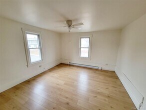 204 Main St in Maybrook, NY - Building Photo - Building Photo