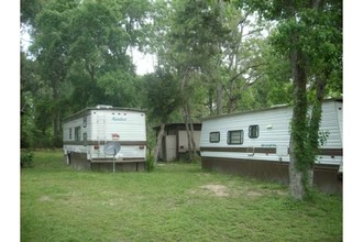 300 Beauty Shop Rd in Livingston, TX - Building Photo - Building Photo