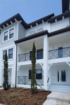 5351 Bridge St in Tampa, FL - Building Photo