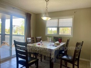 7700 Ellesmere Ln in Sherwood Park, AB - Building Photo - Building Photo