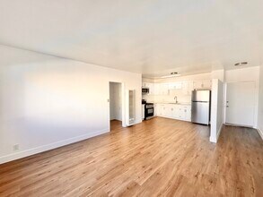 2718 Cochran Ave in Los Angeles, CA - Building Photo - Building Photo