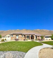 12085 Mystic Sands Dr in Sparks, NV - Building Photo