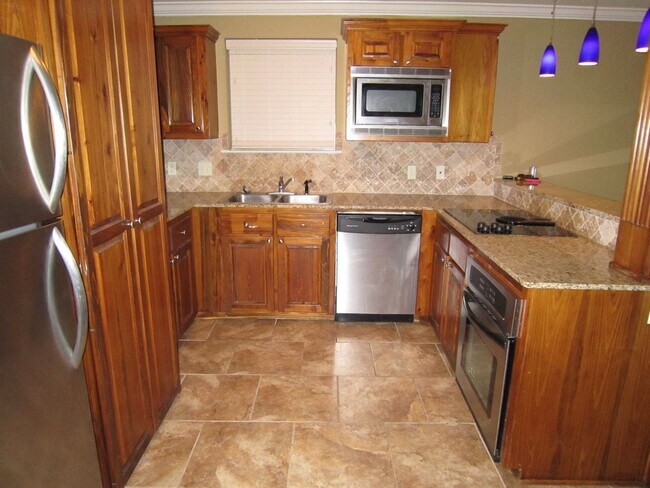 property at 1290 Park Blvd