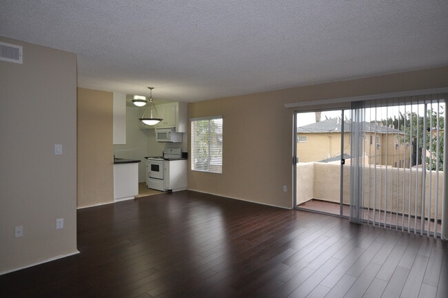 14120 Hamlin St in Los Angeles, CA - Building Photo - Building Photo