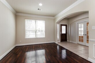 26049 Kingshill Dr in Kingwood, TX - Building Photo - Building Photo