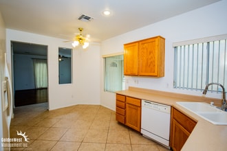 2348 Great Elk Dr in Henderson, NV - Building Photo - Building Photo