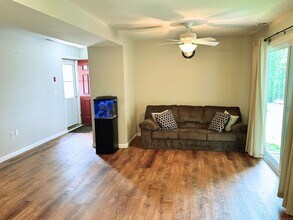 81 Park Ave in Danbury, CT - Building Photo - Building Photo