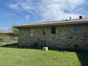 109 W Robin Ln in Harker Heights, TX - Building Photo - Building Photo