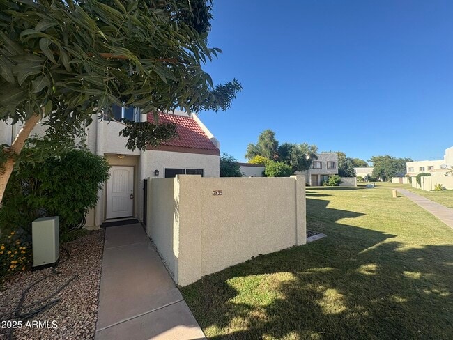 7839 E Rovey Ave in Scottsdale, AZ - Building Photo - Building Photo
