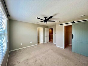 7058 Towne Lake Rd in Riverview, FL - Building Photo - Building Photo