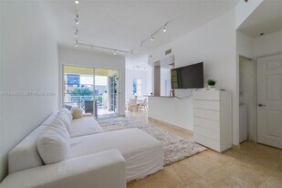 145 Jefferson Ave in Miami Beach, FL - Building Photo