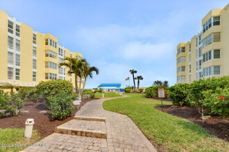 4700 Ocean Beach Blvd in Cocoa Beach, FL - Building Photo - Building Photo