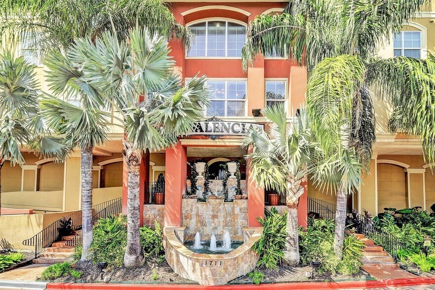 1711 Old Spanish Trl, Unit 405 in Houston, TX - Building Photo