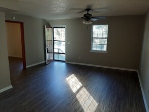 634 N Van Buren St in Heber Springs, AR - Building Photo - Building Photo