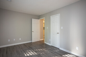 Enclave at Oakhurst in Charlotte, NC - Building Photo - Interior Photo