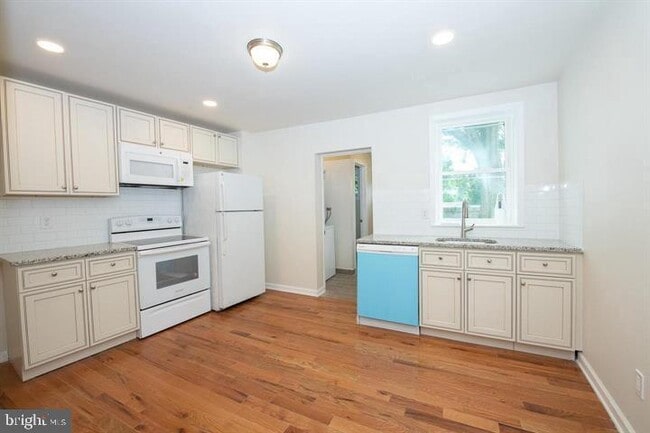 property at 102 Brookfield Terrace