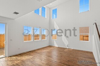 342 Gold Coast Rd in Lathrop, CA - Building Photo - Building Photo