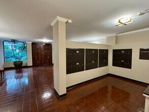 330 W California Blvd in Pasadena, CA - Building Photo - Building Photo