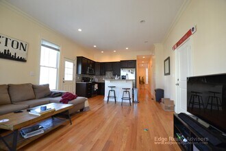 12 Sparhawk St, Unit 1 in Boston, MA - Building Photo - Building Photo