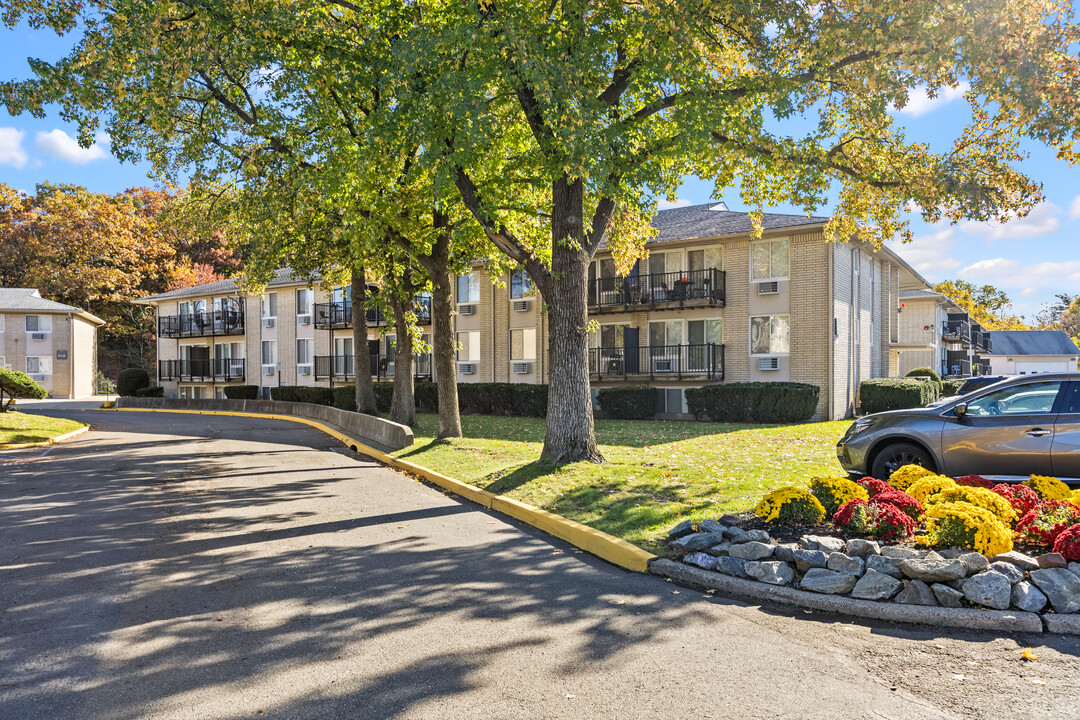 Haledon Estates Apartments in Haledon, NJ - Building Photo