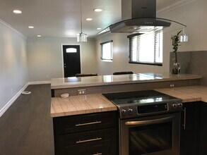 695 Chula Vista St, Unit 1 in Chula Vista, CA - Building Photo - Building Photo