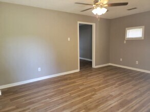 103 Hadley Dr in Humboldt, TN - Building Photo - Building Photo
