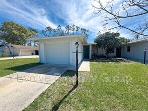 10 Bren Mar Ln in Palm Coast, FL - Building Photo - Building Photo