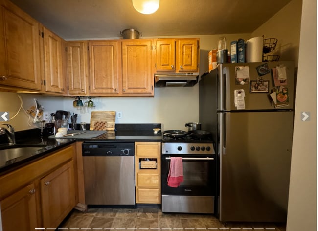 369 Dorchester St, Unit C5 in Boston, MA - Building Photo - Building Photo