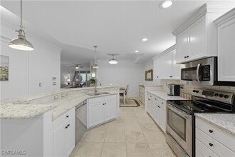 8701 Piazza Del Lago Cir in Estero, FL - Building Photo - Building Photo