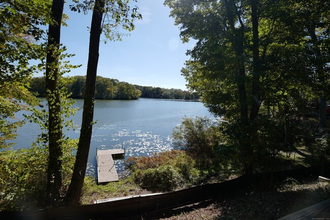 12 Sage Rd in Danbury, CT - Building Photo - Building Photo