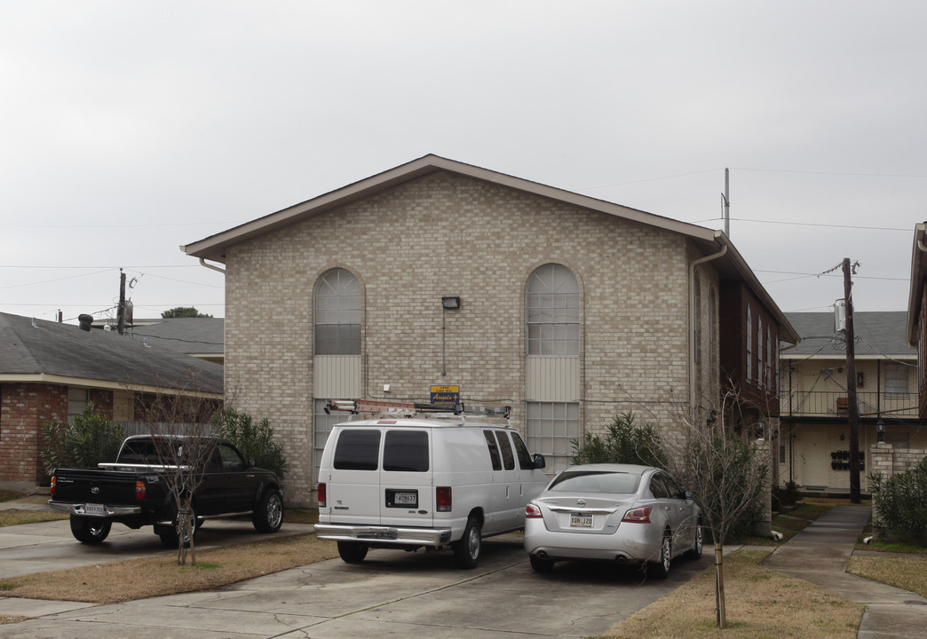 1240 Lake Ave in Metairie, LA - Building Photo