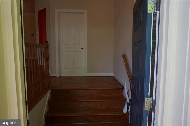 8036 Kidwell Town Ct in Vienna, VA - Building Photo - Building Photo
