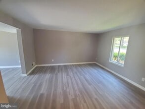 19349 Keymar Way in Gaithersburg, MD - Building Photo - Building Photo