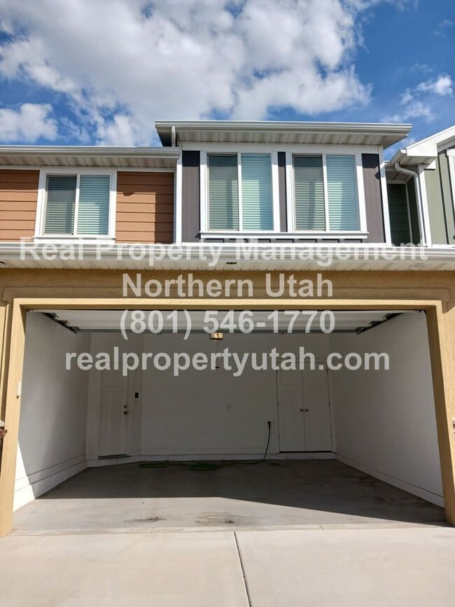 3440 Kenna Ln in West Haven, UT - Foto de edificio - Building Photo