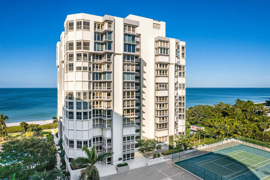 La Mer Condominium in Naples, FL - Foto de edificio