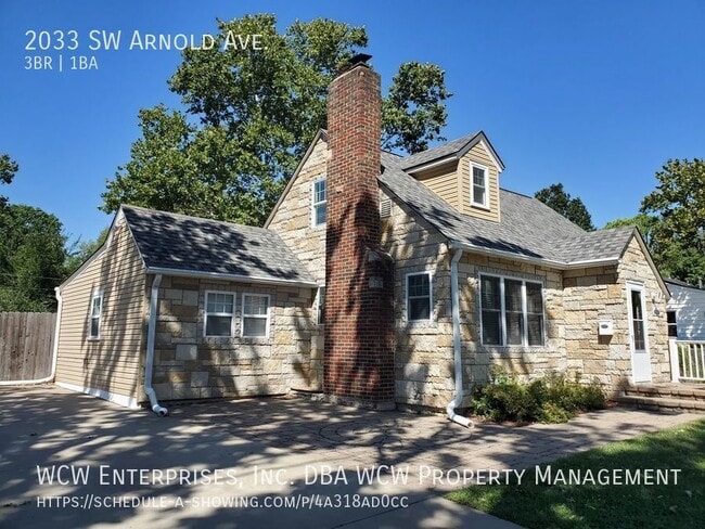 property at 2033 SW Arnold Ave