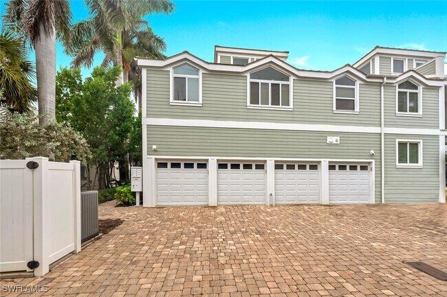 property at 180 6th Ave S