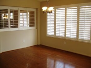 9144 Bristol Plaza Way in Elk Grove, CA - Building Photo - Building Photo