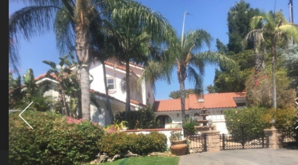 2308 Canyon View Rd in Fallbrook, CA - Building Photo