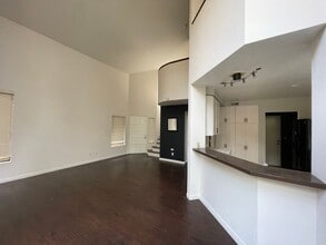 6432 Caminito Listo in San Diego, CA - Building Photo - Building Photo