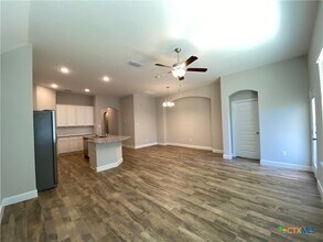 1331 Hillsong St in New Braunfels, TX - Building Photo - Building Photo