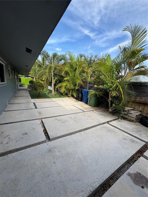1134 NW 6th Ave, Unit 2 in Fort Lauderdale, FL - Building Photo - Building Photo