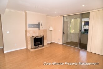 5325 Newcastle Ave in Los Angeles, CA - Building Photo - Building Photo