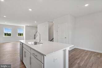 16626 Green Glade Dr in Brandywine, MD - Building Photo - Building Photo