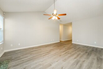 3005 Sentinel Pkwy in Lawrenceville, GA - Foto de edificio - Building Photo