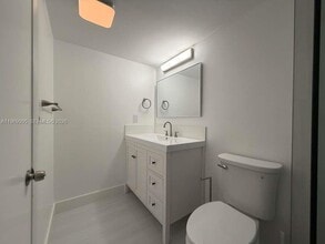 301 SE 3rd St in Dania Beach, FL - Building Photo - Building Photo