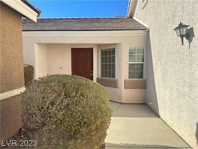 5421 Blue Oat Ave in Las Vegas, NV - Building Photo - Building Photo