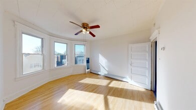 13 W 17th St in Bayonne, NJ - Building Photo - Building Photo