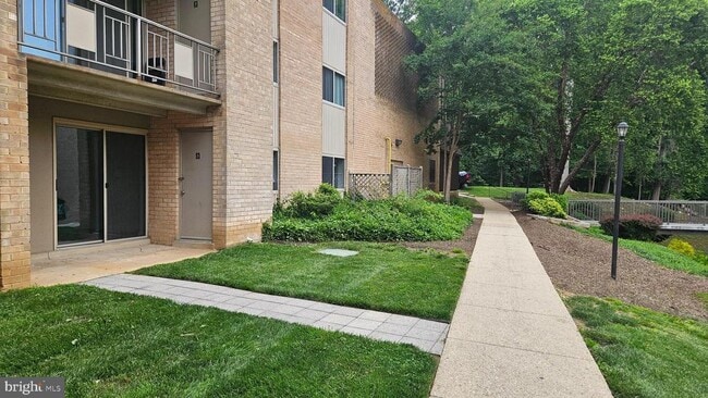 5113 Crossfield Ct in Rockville, MD - Building Photo - Building Photo
