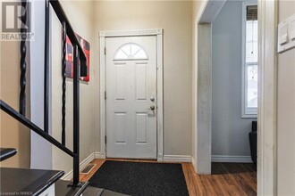 72 Marlborough St in Brantford, ON - Building Photo - Building Photo